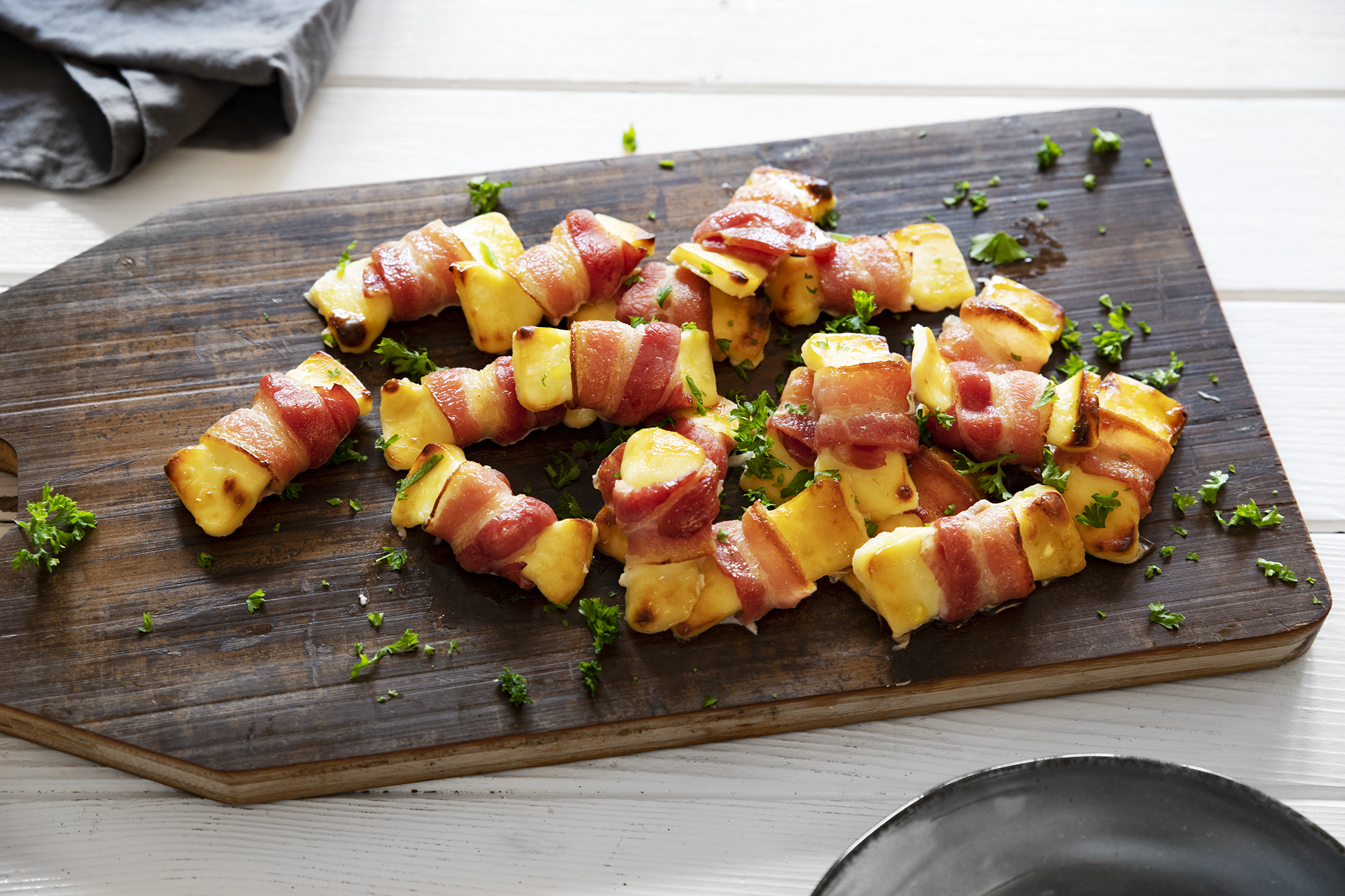 Halloumi & bacon Bites